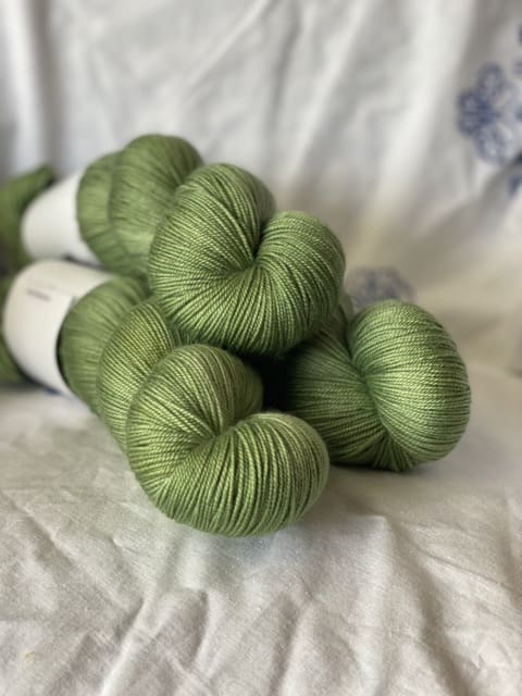 Holly Sprig Soiree Fingering