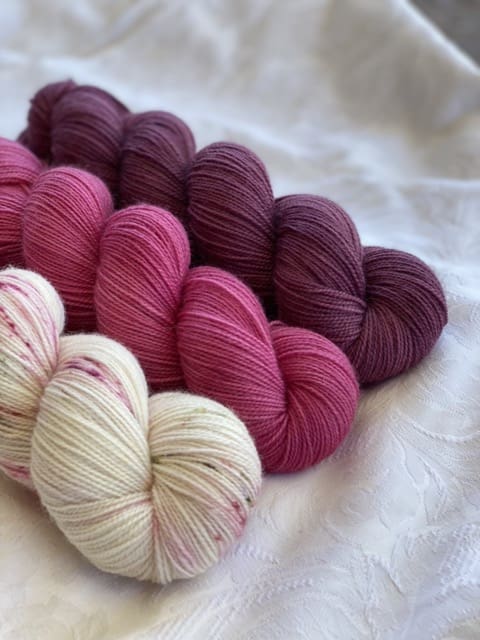 Melbourne Magnolia Dathliad BFL Sock - Image 3