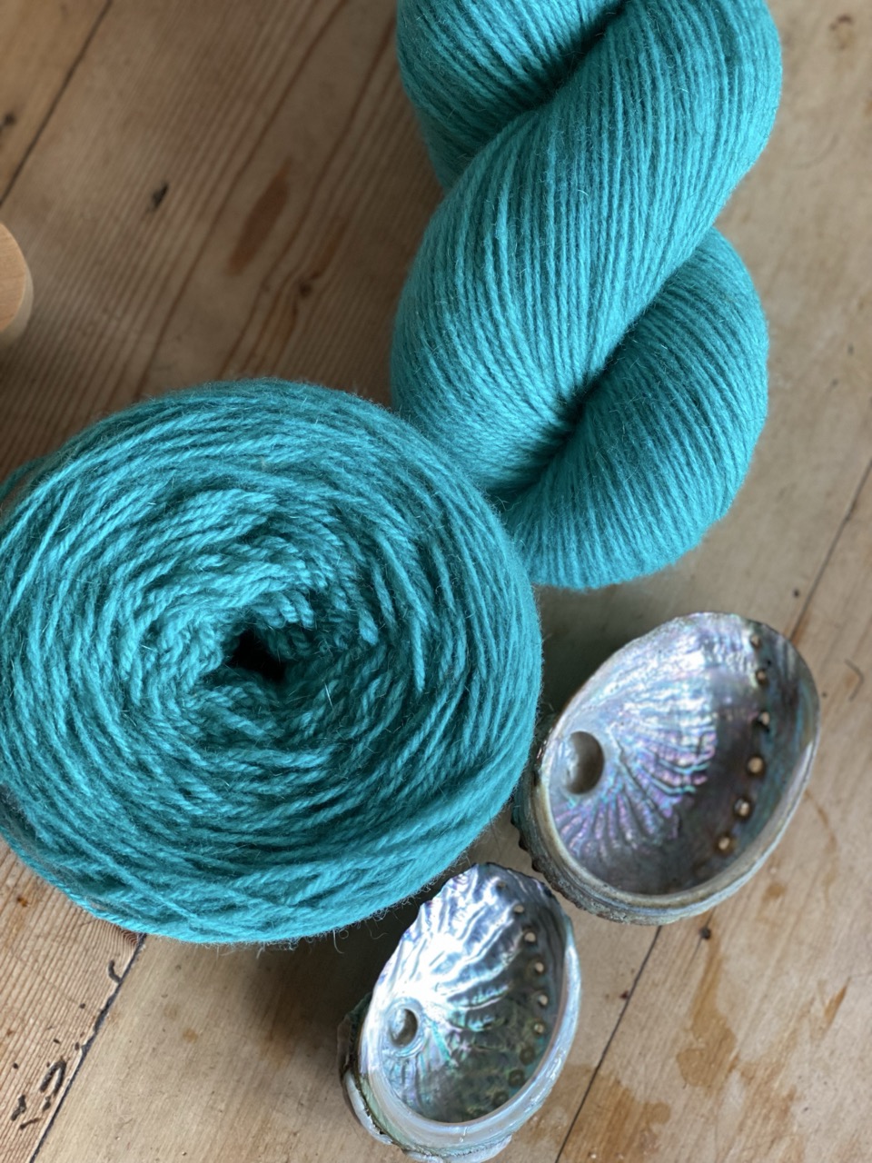Merino Possum Woollen Spun Abalone Shell - Image 2